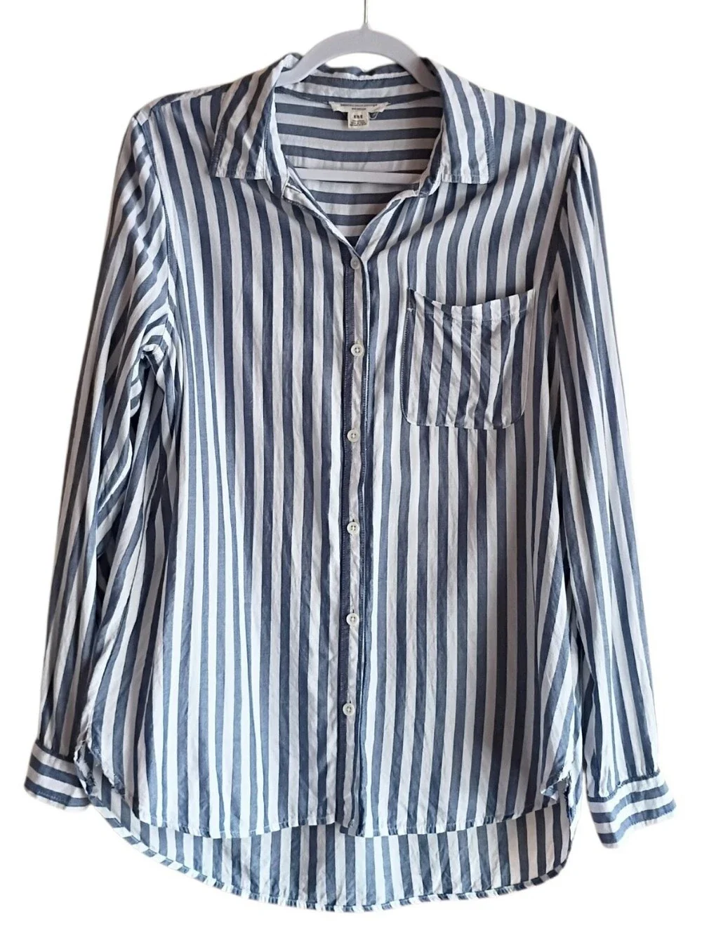 BEACH LUNCH LOUNGE Womens Shirt Button Down  Blue White Stripes MEDIUM - Picture 3 of 8